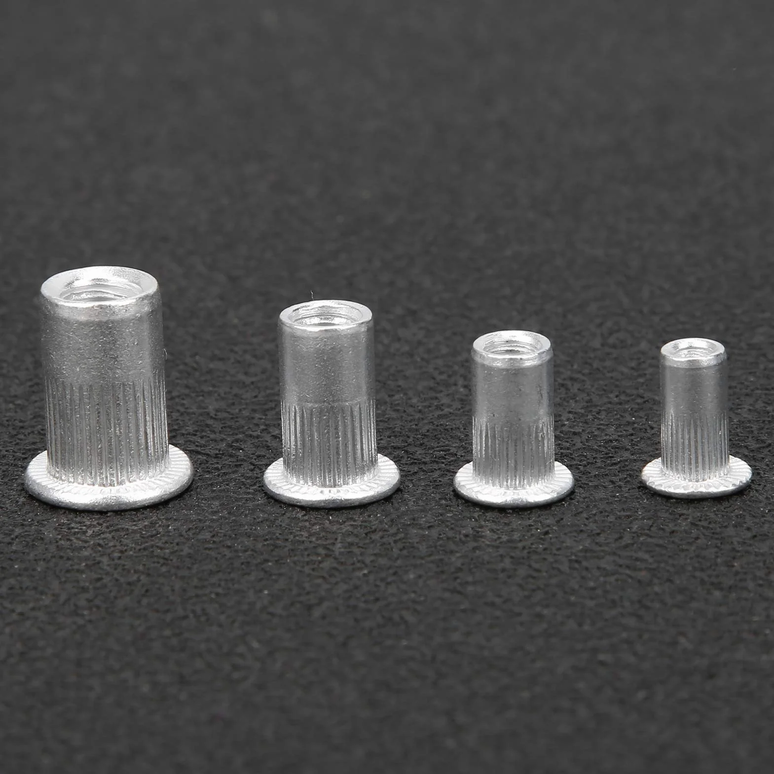 Kit Assortimento Inserti Filettati in Alluminio Nutsert M3 M4 M5 M6, Dadi per Rivetti 200 Pezzi