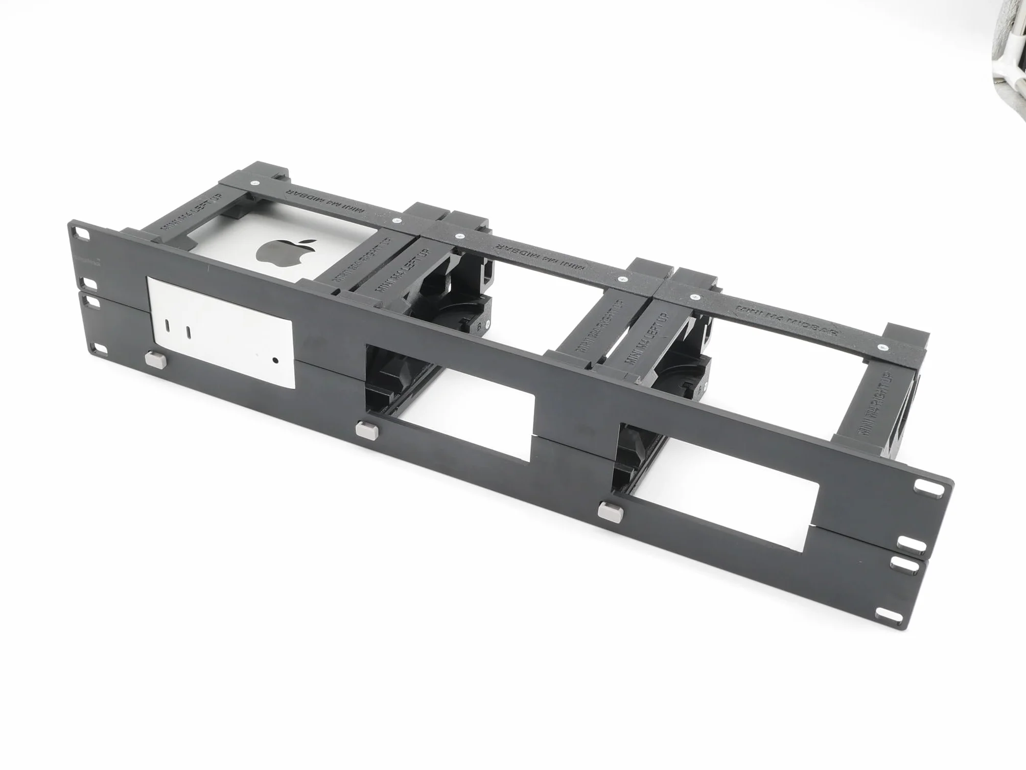Supporto rack per 2 pz apple mac mini M4 - frontale stampato a iniezione - Rj45 keystone incl e braccio on/off remoto