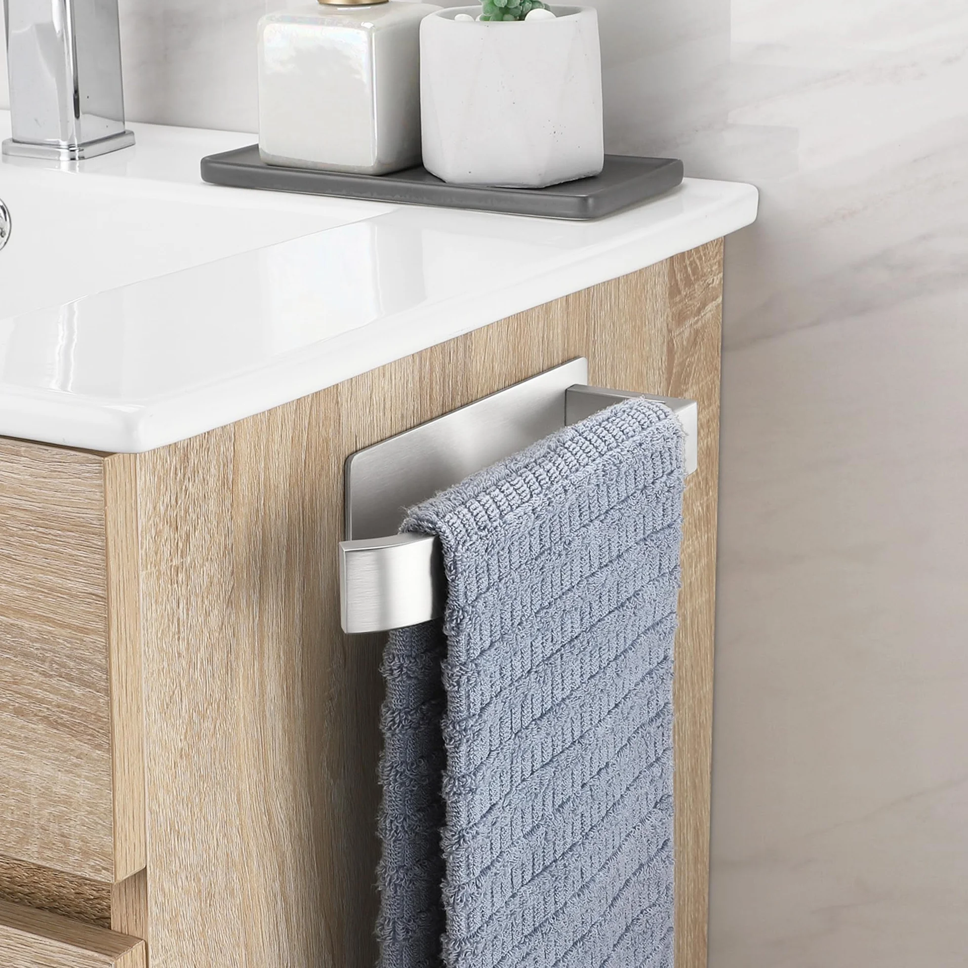 Porta Asciugamani Bagno Adesivo in Acciaio Inox 304 22CM Senza Foratura Spazzolato Argento