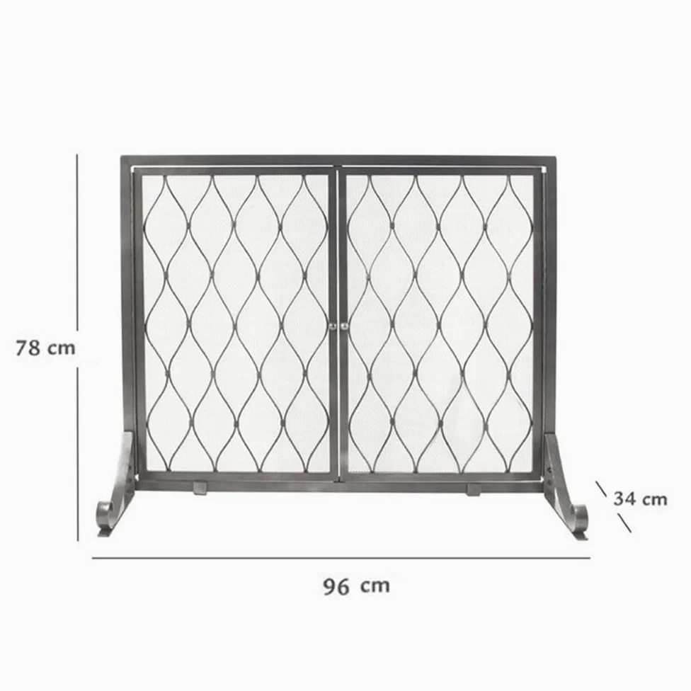 Rete parafuoco per forni Bellissimo paravento for camino in metallo battuto, divisorio traforato, parapetto ignifugo for la casa
